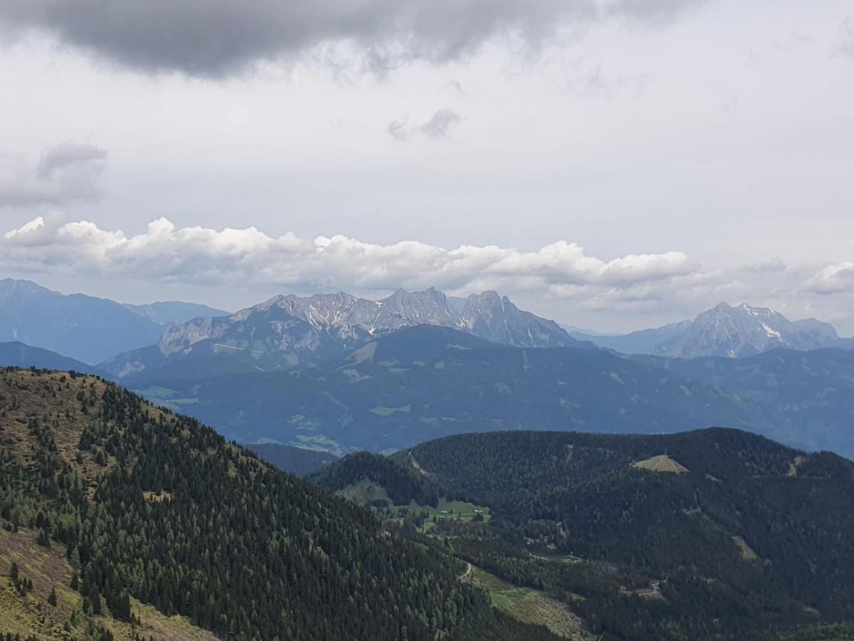 Grassegger Appartementhaus Sankt Johann am Tauern المظهر الخارجي الصورة